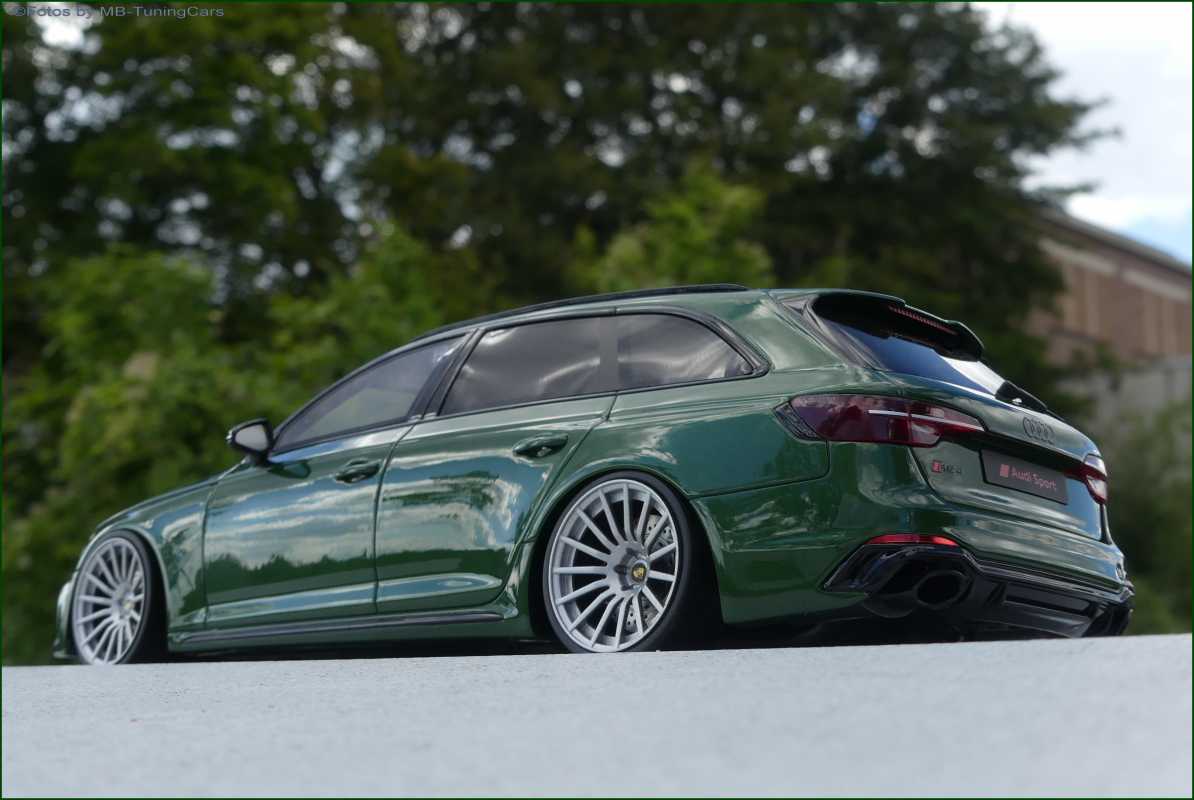 1:18 Audi A4 RS4 (B9) Avant / Kombi 2020